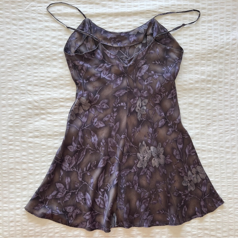 VTG Y2K Victoria's Secret Grey and Purple Floral Print 100% Silk Slip Dress, M - Picture 2 of 9